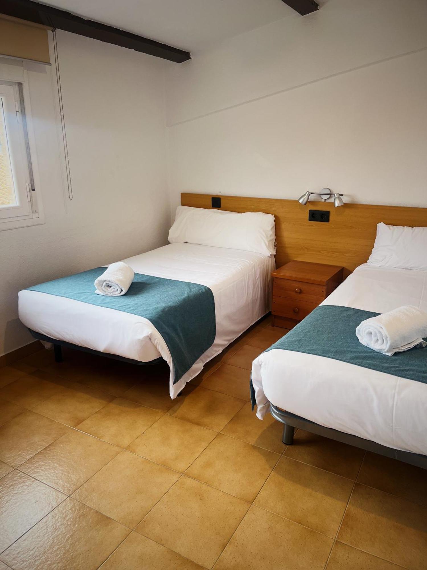Hostal Legaz Funes Exterior photo