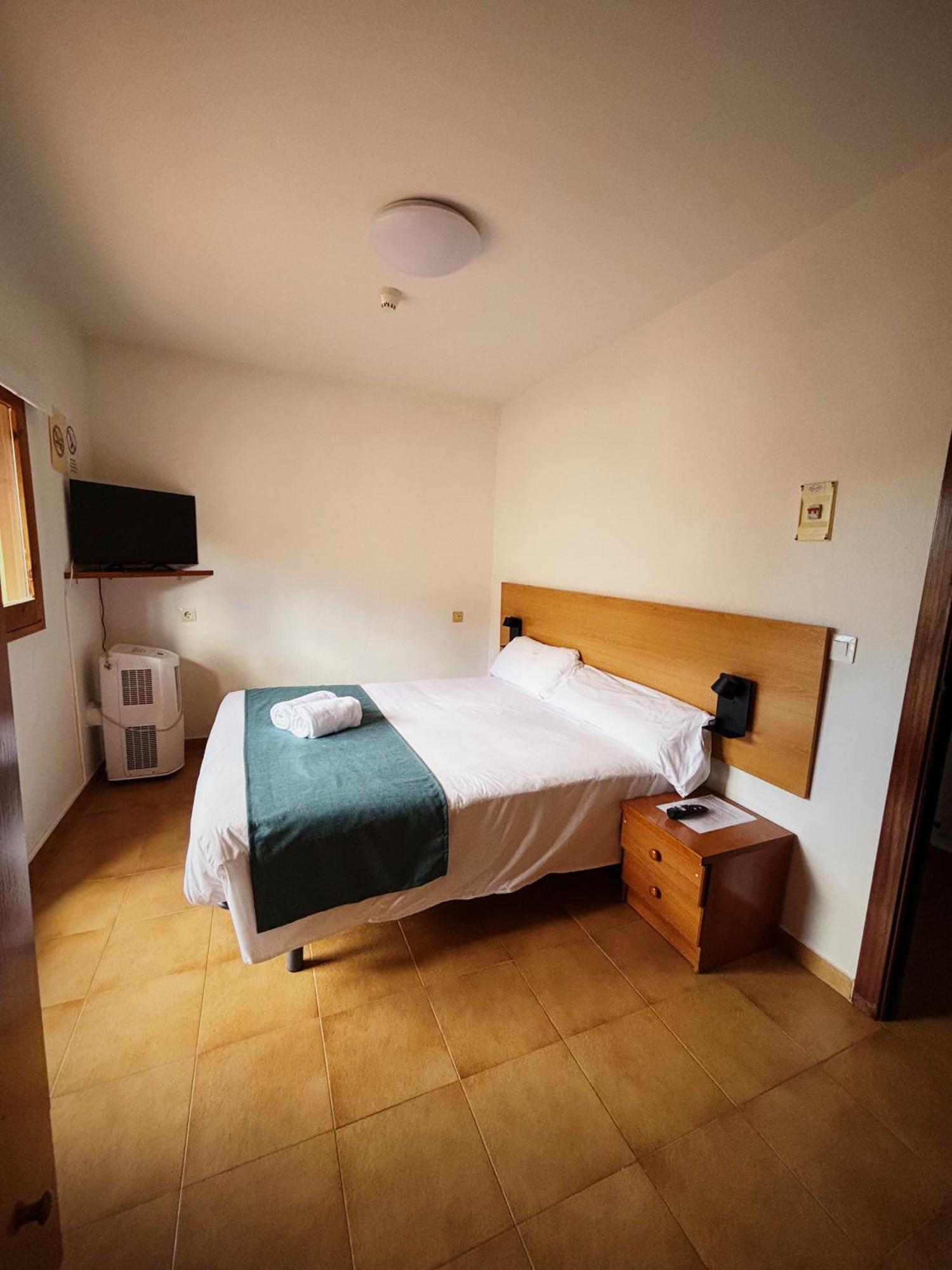 Hostal Legaz Funes Exterior photo