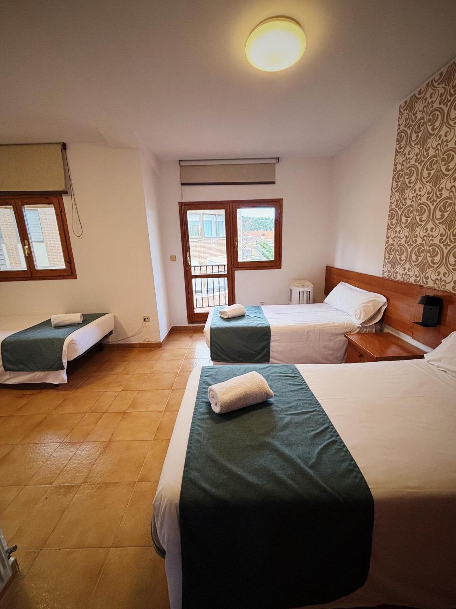 Hostal Legaz Funes Exterior photo