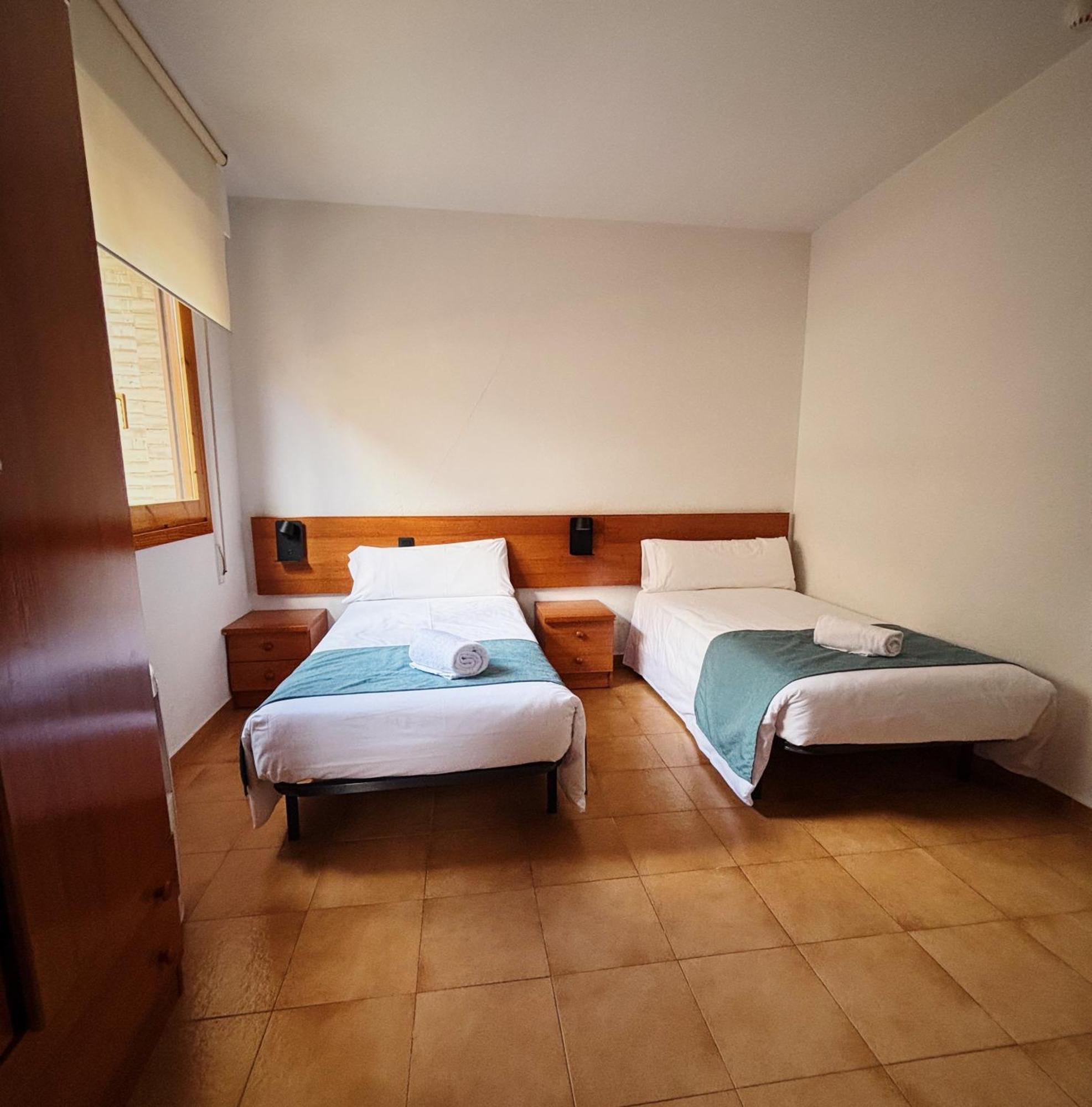 Hostal Legaz Funes Exterior photo
